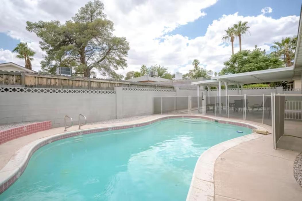 Pool 4 Bedroom 2 Bath Close To Strip Las Vegas Eksteriør billede
